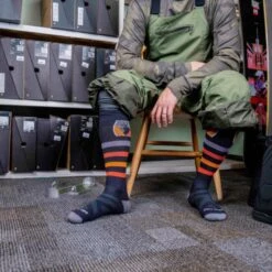 Darn Tough Bear Badge Midweight Men's Ski Socks -Turtle Fur Store DarnToughBeerBadgeMidweightMen sSkiSocks8045lifestyle